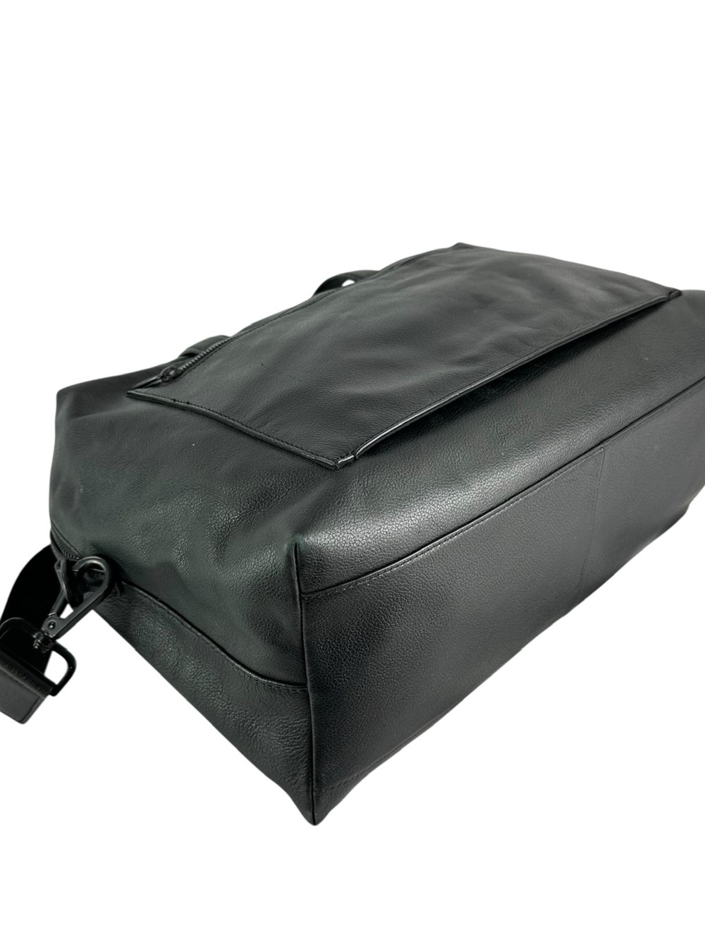 Genuine AWAY The Everywhere Bag Black Leather Travel Bag Weekender Carry On - Picture 10 of 15